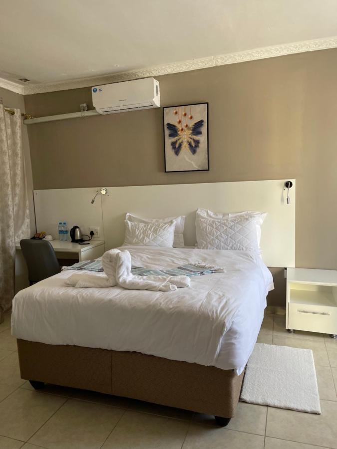 Legends Executive Lodge Choma Ngoại thất bức ảnh